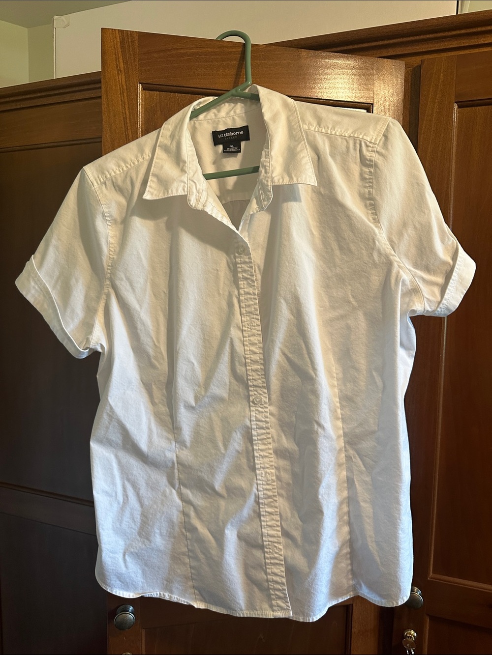 Liz Claiborne White Short-Sleeve Button-Down Shirt